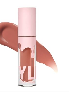 Kylie High Gloss Lip Gloss. NWT. Color 802 Candy K